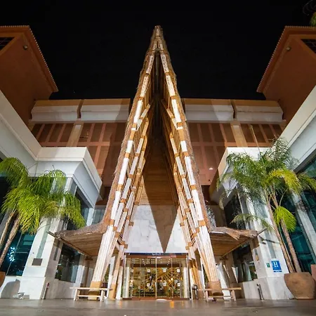 World Polynesia Hotel 4*