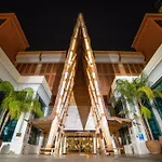 World Polynesia, Affiliated By Melia 4* بينالماذينا