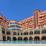 World Polynesia, Affiliated By Melia 4* بينالماذينا