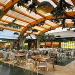 World Polynesia, Affiliated By Melia 4* بينالماذينا