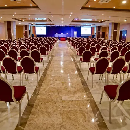 World Polynesia Hotel