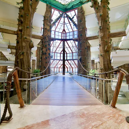 World Polynesia Hotel 4*