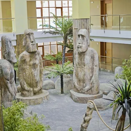 World Polynesia Hotel 4*