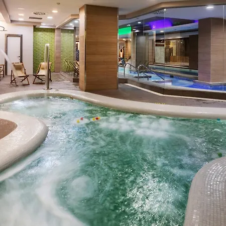 World Polynesia, Affiliated By Melia Hotel Benalmádena