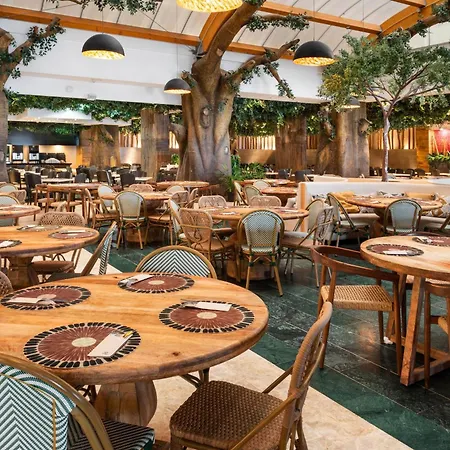World Polynesia, Affiliated By Melia Hotel