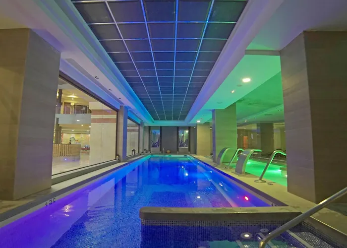 World Polynesia 4* Benalmádena