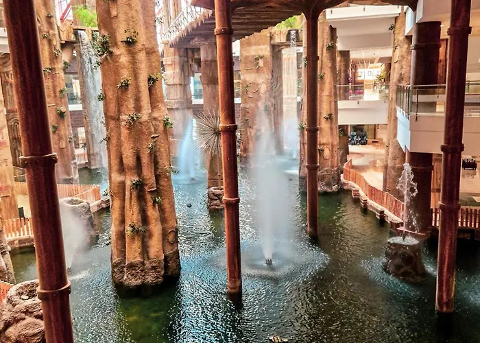 World Polynesia Бенальмадена