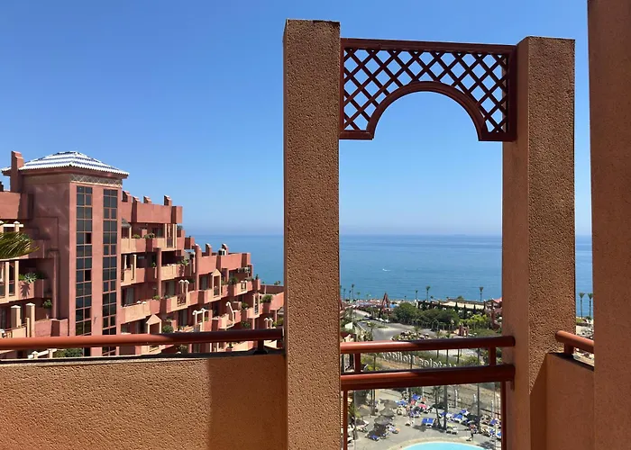 Отель World Polynesia Бенальмадена