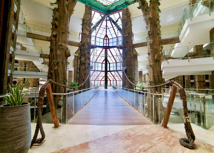 World Polynesia Отель 4*