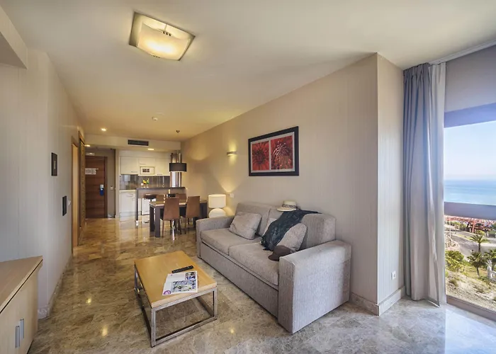 World Polynesia Отель Бенальмадена